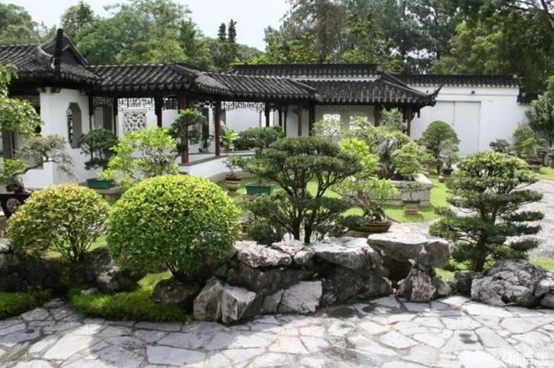 小區(qū)景觀設(shè)計如何擺放石頭？